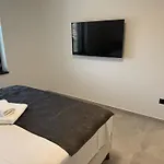 Karla Sibenik Vila Konjevrate