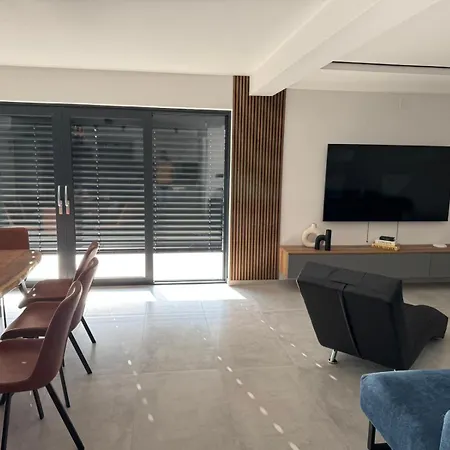 Karla Villa Konjevrate