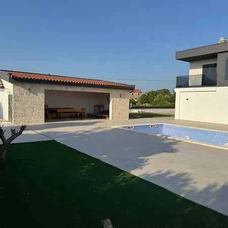 Villa Karla Luxury Pool Villa Near Sibenik & Krka Villa Konjevrate