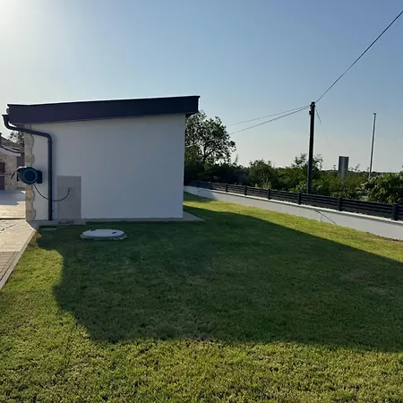 Karla Sibenik Villa Konjevrate