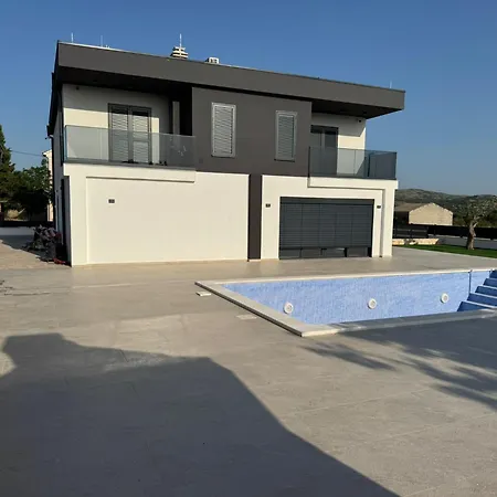 Villa Villa Karla Luxury Pool Villa Near Sibenik & Krka
