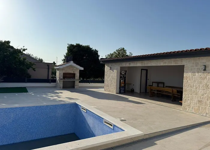 Karla Sibenik Konjevrate